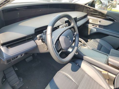 New 2025 Lincoln Nautilus Reserve image 19