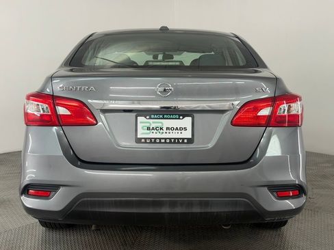 Used 2019 Nissan Sentra SV FWD image 8