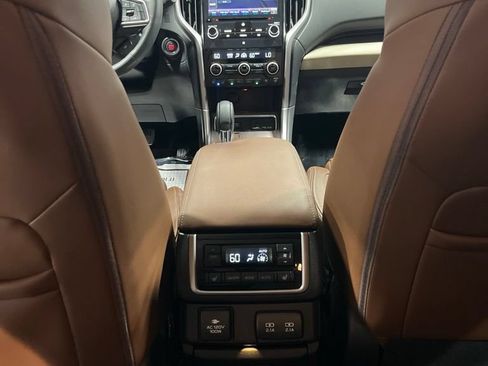 Used 2019 Subaru Ascent Touring w/ Popular Package #2 AWD/4WD image 36