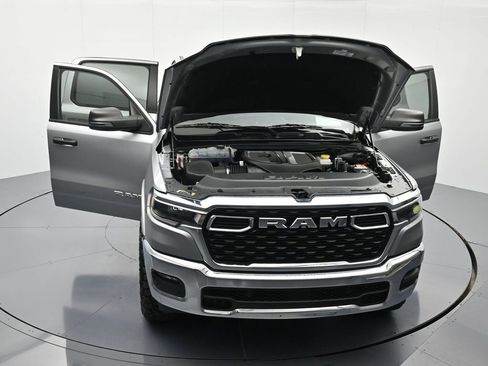 Used 2025 RAM 1500 Big Horn AWD/4WD image 43
