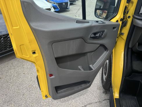 Used 2022 Ford Transit 250 148 High Roof Extended w/ Parcel Delivery Package RWD image 11