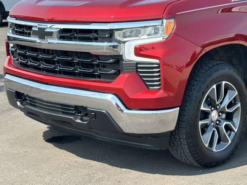 Certified 2024 Chevrolet Silverado 1500 LT w/ Z71 Off-Road Package AWD/4WD image 7