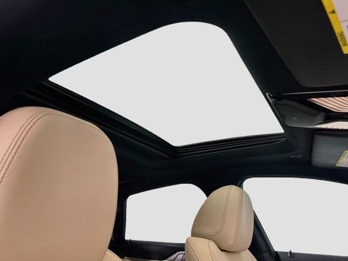 Used 2023 BMW i4 eDrive35 w/ Premium Package RWD image 17
