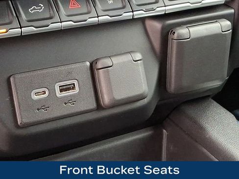 Used 2020 Chevrolet Silverado 1500 RST image 28