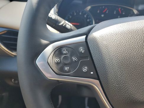 Used 2023 Chevrolet Traverse LT w/ LT Premium Package image 25