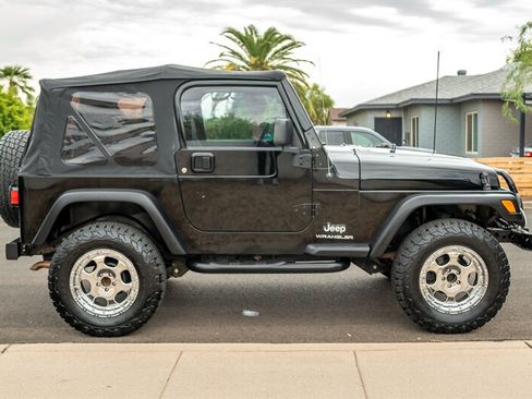 Used 2006 Jeep Wrangler X w/ Tire & Wheel Group (Ecco) AWD/4WD image 6
