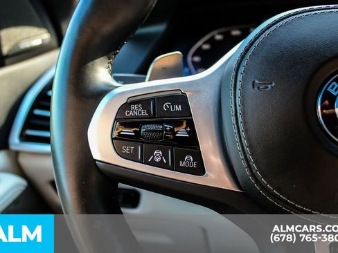 Used 2022 BMW X7 M50i w/ Dynamic Handling Package AWD/4WD image 29