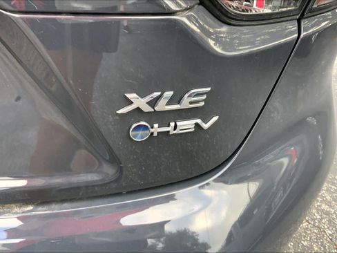 Used 2026 Toyota Corolla XLE FWD image 10