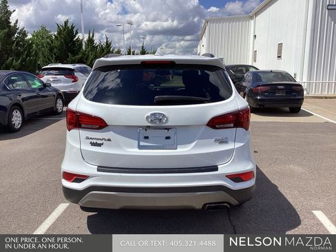 Used 2017 Hyundai Santa Fe Sport image 7