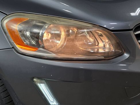 Used 2016 Volvo XC60 T5 Premier w/ Proximity Package FWD image 12