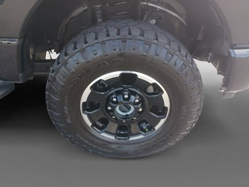Used 2025 Ford F350 Platinum w/ Platinum Plus Package AWD/4WD image 16