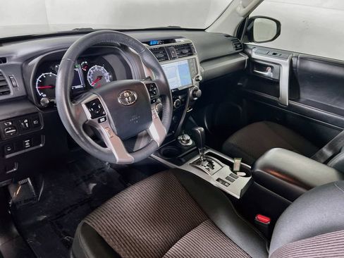 Used 2021 Toyota 4Runner Trail Special Edition AWD/4WD image 9