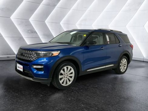 Used 2022 Ford Explorer Limited w/ Equipment Group 301A image 3