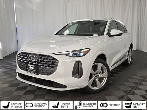 New 2025 Audi Q5 Premium Plus image 1
