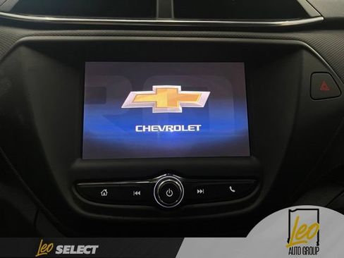 Used 2022 Chevrolet TrailBlazer LT FWD image 18