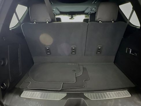 Used 2021 Chevrolet Tahoe High Country w/ Premium Package image 35