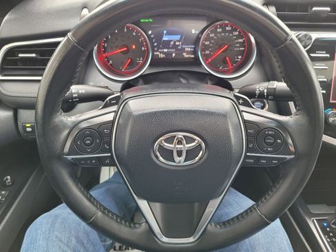 Used 2018 Toyota Camry XSE image 26