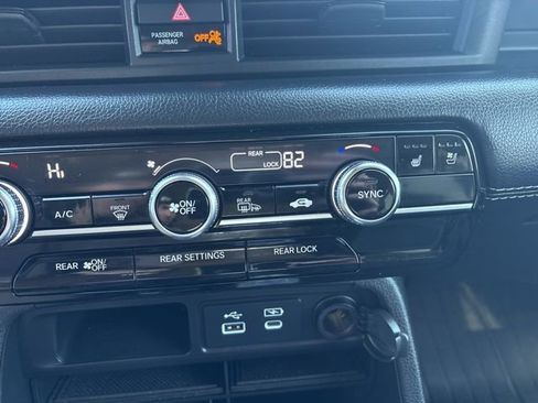 Used 2023 Honda Pilot Elite image 37