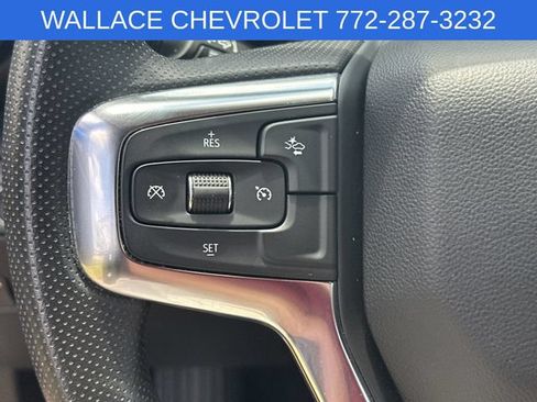 Used 2025 Chevrolet Blazer LT FWD image 23