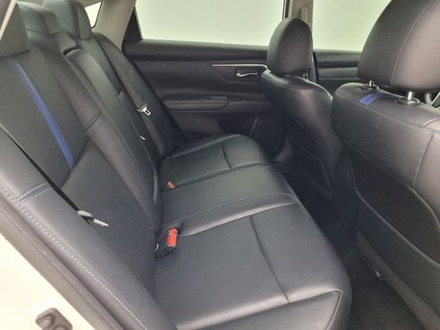 Used 2018 Nissan Altima 2.5 SR w/ SR Special Edition image 19