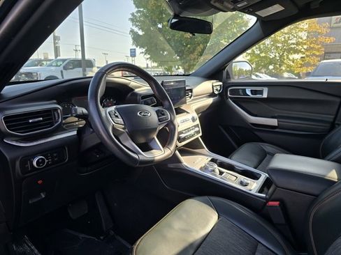 Used 2023 Ford Explorer Timberline image 11