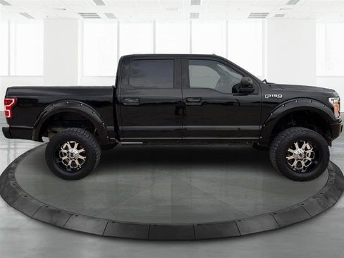Used 2018 Ford F150 XL w/ Equipment Group 101A Mid AWD/4WD image 4