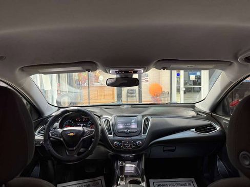 Used 2018 Chevrolet Malibu LT image 22