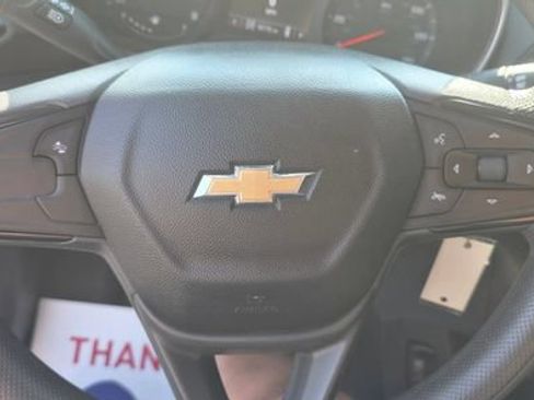 Used 2023 Chevrolet TrailBlazer LS AWD/4WD image 18
