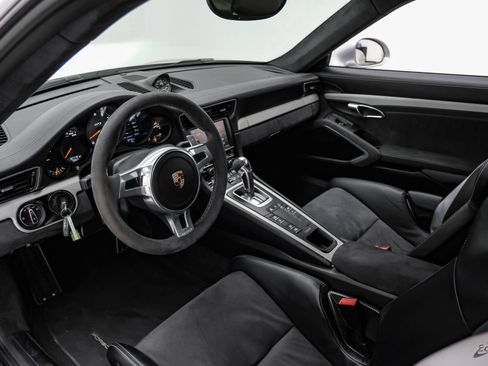 Used 2015 Porsche 911 GT3 RWD image 37