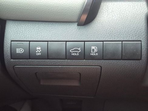 Used 2023 Toyota Camry LE FWD image 11