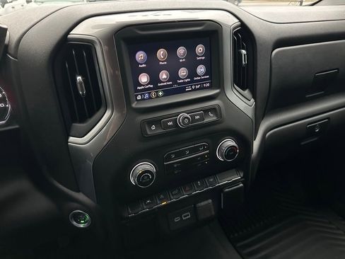 Used 2024 Chevrolet Silverado 1500 Custom image 24