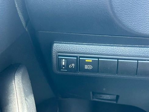 Used 2023 Toyota Corolla LE image 19