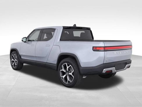 Used 2024 Rivian R1T Adventure AWD/4WD image 5