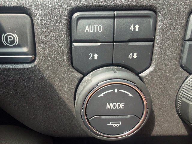 Used 2025 Chevrolet Silverado 1500 ZR2 w/ Technology Package AWD/4WD image 19