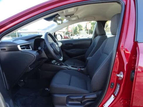 Used 2026 Toyota Corolla LE w/ LE Premium Package image 18