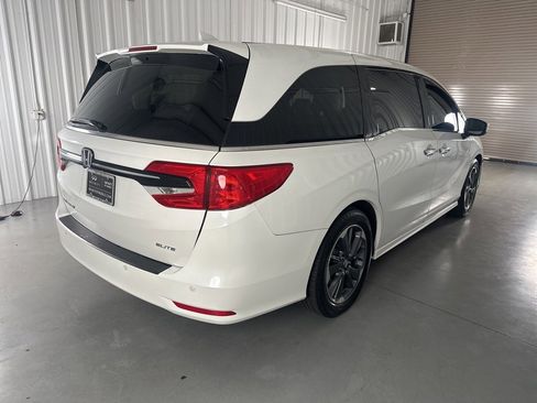 Used 2022 Honda Odyssey Elite image 5