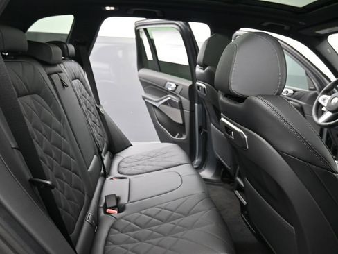 New 2026 BMW X5 xDrive40i w/ M Sport Package image 18