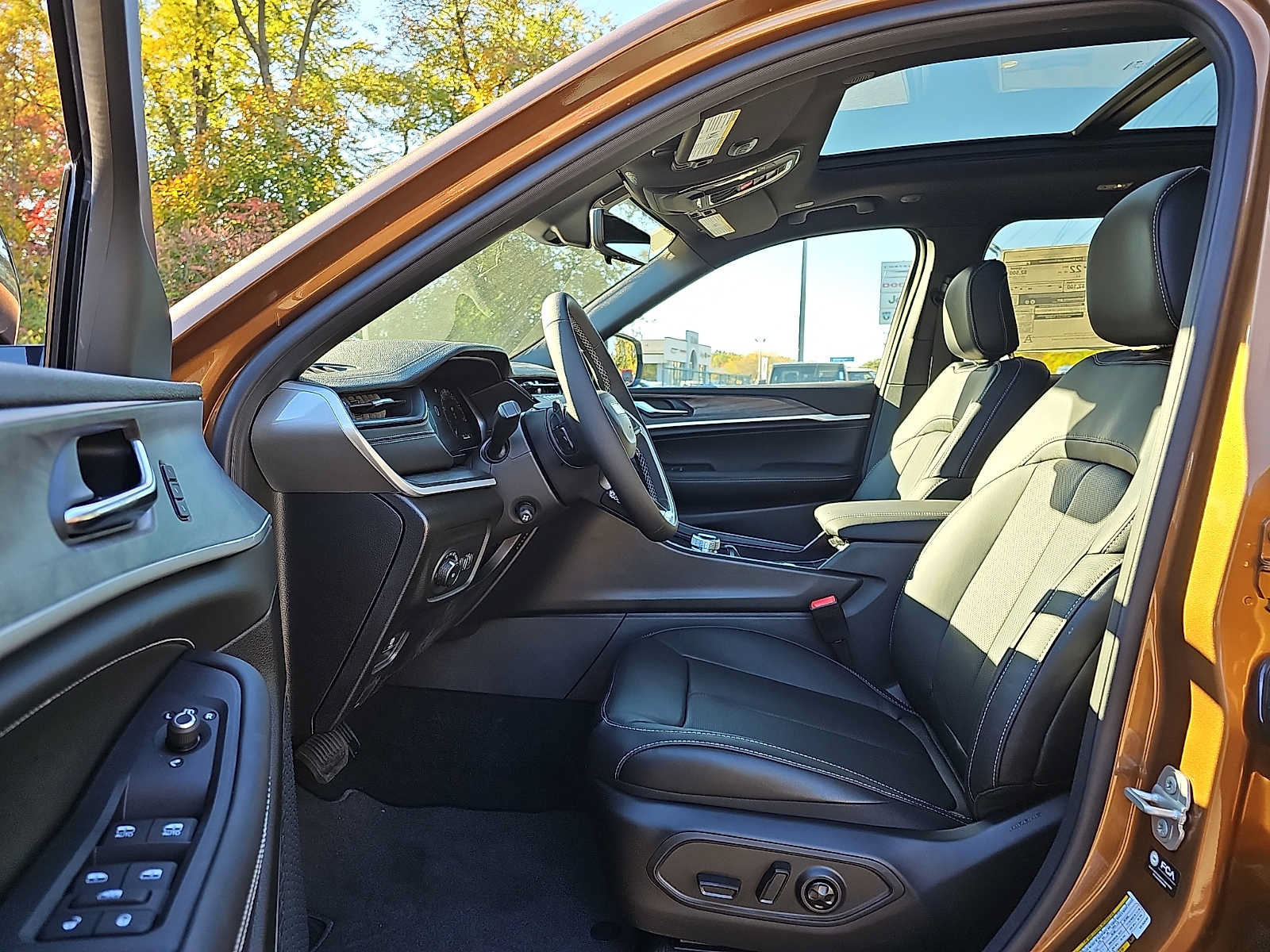 New 2027 Jeep Grand Cherokee Limited AWD/4WD image 9