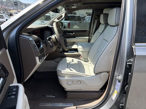 New 2026 GMC Yukon XL Denali w/ Sun & Power Step Package RWD image 10