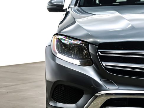 Used 2019 Mercedes-Benz GLC 300 image 14