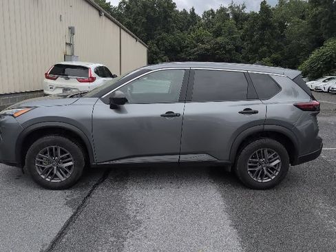 Used 2024 Nissan Rogue S AWD/4WD image 4