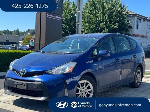 Used 2016 Toyota Prius V Three FWD image 1