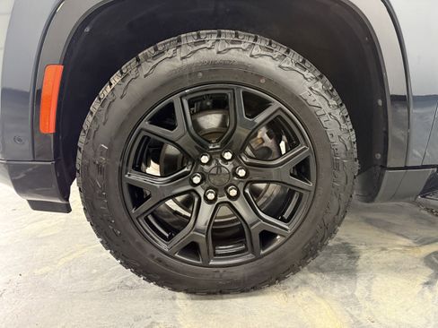 Used 2023 Jeep Wagoneer Series II image 33