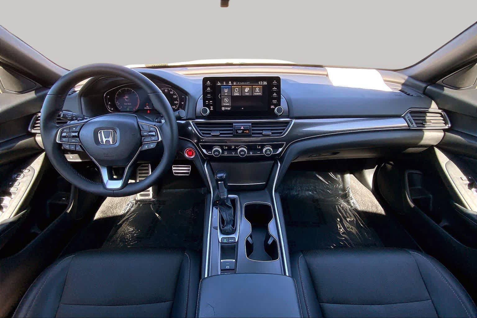 Used 2018 Honda Accord Sport image 15