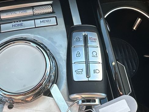 Used 2024 Genesis G80 2.5T image 35