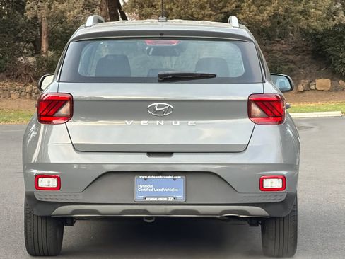 Certified 2023 Hyundai Venue SEL image 5