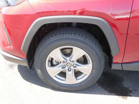 Certified 2025 Toyota RAV4 LE AWD/4WD image 8
