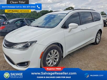 Used 2017 Chrysler Pacifica Touring-L