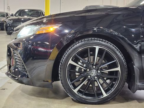 Used 2018 Toyota Camry XSE w/ Driver Assist Package image 5