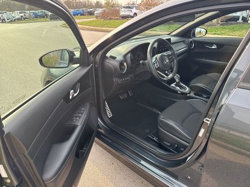 Used 2021 Kia Forte GT-Line w/ GT-Line Premium Package image 5